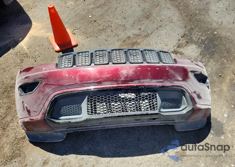 2020 Jeep Grand Cherokee Laredo z USA, uszkodzony, nr VIN 1C4RJFAG6LC201049